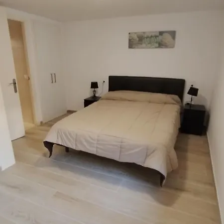 Rosesapparts A20demar Triplex Apartment *